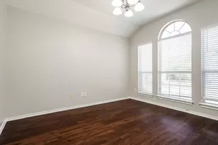 7932 Glenway Dr, Dallas, TX 75249 - Photo 8