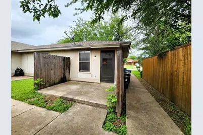 5005 Geddes Avenue, Fort Worth, TX 76107 - Photo 2