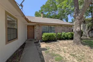 602 SW Heritage Hill Dr, Forney, TX 75126 - Photo 2