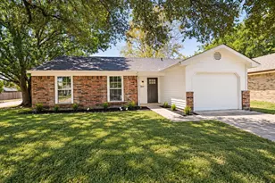 201 Mapleridge Dr, Rockwall, TX 75032 - Photo 1