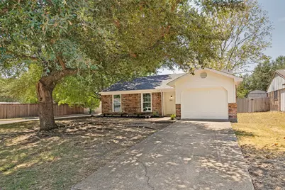 201 Mapleridge Drive, Rockwall, TX 75032 - Photo 2