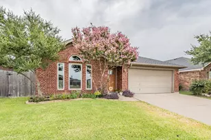 7403 Fossil Lake Dr, Arlington, TX 76002 - Photo 2