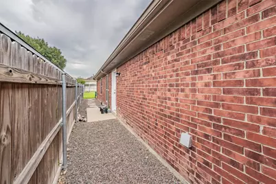 7403 Fossil Lake Drive, Arlington, TX 76002 - Photo 36
