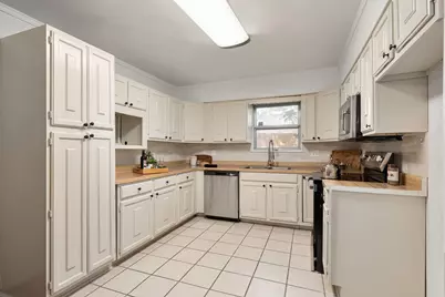 202 E Kenwood Drive, Garland, TX 75041 - Photo 8