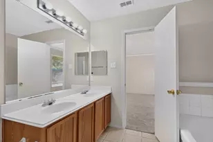 1629 Thornhill Ln, Little Elm, TX 75068 - Photo 34