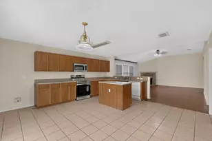 1629 Thornhill Ln, Little Elm, TX 75068 - Photo 12