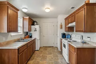 700 Cypress Ave, Corsicana, TX 75110 - Photo 22
