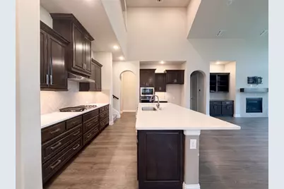 817 Shallow Creek Way, McKinney, TX 75071 - Photo 2