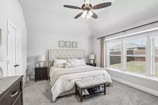 166 Martinique Dr, Lancaster, TX 75146 - Photo 4