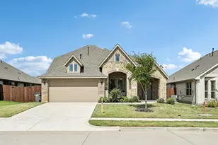 166 Martinique Dr, Lancaster, TX 75146 - Photo 1