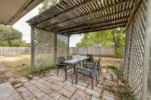 2314 Briarwood Ln, Carrollton, TX 75006 - Photo 26