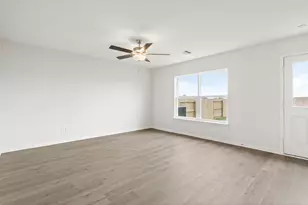 10105 Throttle Ln, Fort Worth, TX 76131 - Photo 6