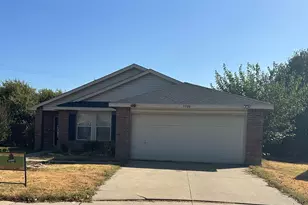 5500 Glenshee Dr, Fort Worth, TX 76135 - Photo 1