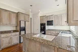 14012 Highmark Square, Dallas, TX 75254 - Photo 12