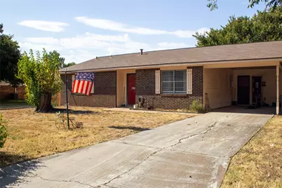 1409 Avenue D, Graham, TX 76450 - Photo 1