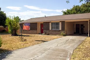 1409 Ave D, Graham, TX 76450 - Photo 1