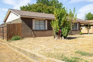 1409 Ave D, Graham, TX 76450 - Photo 2