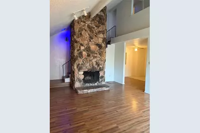 2126 Fleur De Lis Court, Arlington, TX 76012 - Photo 14