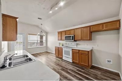 2032 Sunny Side Drive, Little Elm, TX 75068 - Photo 4