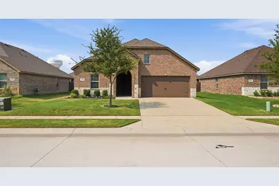 1102 Emerald Gate Drive, Princeton, TX 75407 - Photo 2