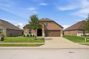 1102 Emerald Gate Dr, Princeton, TX 75407 - Photo 2