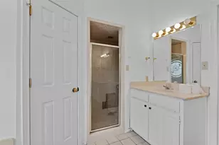 2703 Devonshire Dr, Carrollton, TX 75007 - Photo 26