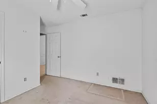 2703 Devonshire Dr, Carrollton, TX 75007 - Photo 28