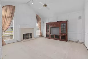 2703 Devonshire Dr, Carrollton, TX 75007 - Photo 4