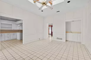 2703 Devonshire Dr, Carrollton, TX 75007 - Photo 8