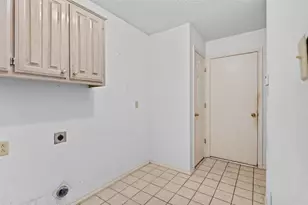 2703 Devonshire Dr, Carrollton, TX 75007 - Photo 30