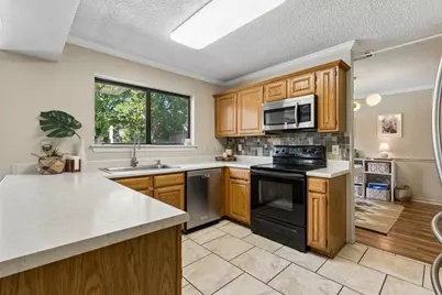 1214 Eaton Lane, Grapevine, TX 76051 - Photo 12