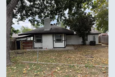 1918 Proctor Drive, Grand Prairie, TX 75051 - Photo 14