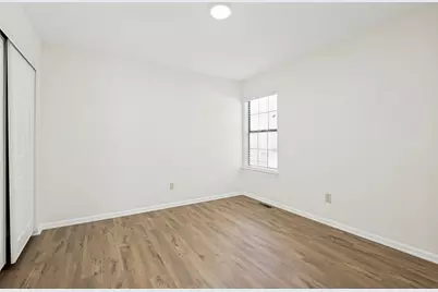 1922 Meadowview Court, Carrollton, TX 75010 - Photo 12
