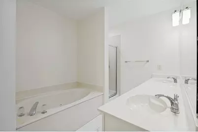 1922 Meadowview Court, Carrollton, TX 75010 - Photo 14