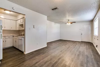 105 Peach Street #B, Crowley, TX 76036 - Photo 4