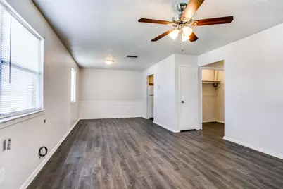 105 Peach Street #B, Crowley, TX 76036 - Photo 2
