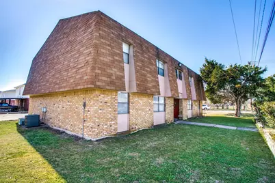 105 Peach Street #B, Crowley, TX 76036 - Photo 12