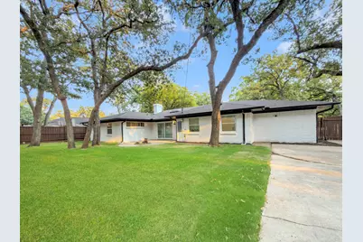 2633 Locksley, Irving, TX 75061 - Photo 36