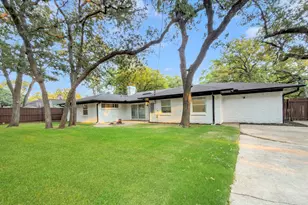 2633 Locksley, Irving, TX 75061 - Photo 36