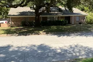 832 Overhill Dr, Hurst, TX 76053 - Photo 1