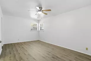 832 Overhill Dr, Hurst, TX 76053 - Photo 8