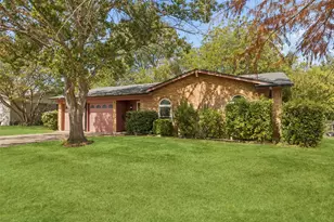 2508 Denbury Dr, Fort Worth, TX 76133 - Photo 2