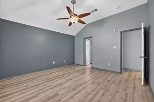 279 Vaden Ave, Burleson, TX 76028 - Photo 22