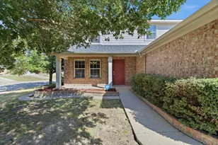 9856 Parkmere Dr, Fort Worth, TX 76108 - Photo 6