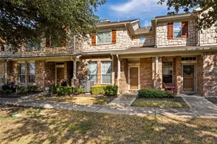 2709 Olympic Park Dr, Grand Prairie, TX 75050 - Photo 2