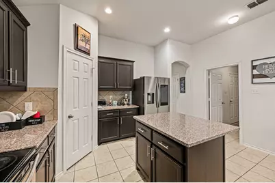 1800 Kings Cross Drive, Lancaster, TX 75134 - Photo 12