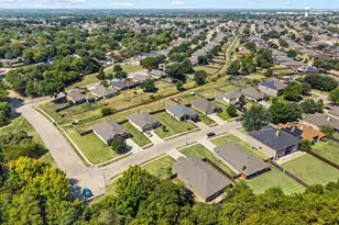 1800 Kings Cross Dr, Lancaster, TX 75134 - Photo 28