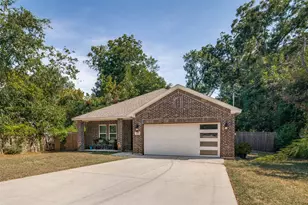 700 E Hickory St, Kaufman, TX 75142 - Photo 2