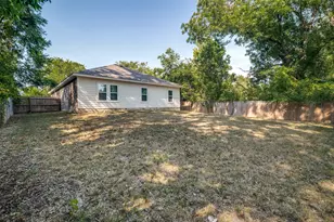 700 E Hickory St, Kaufman, TX 75142 - Photo 24