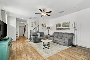 1206 Goliad Dr, Lewisville, TX 75077 - Photo 6